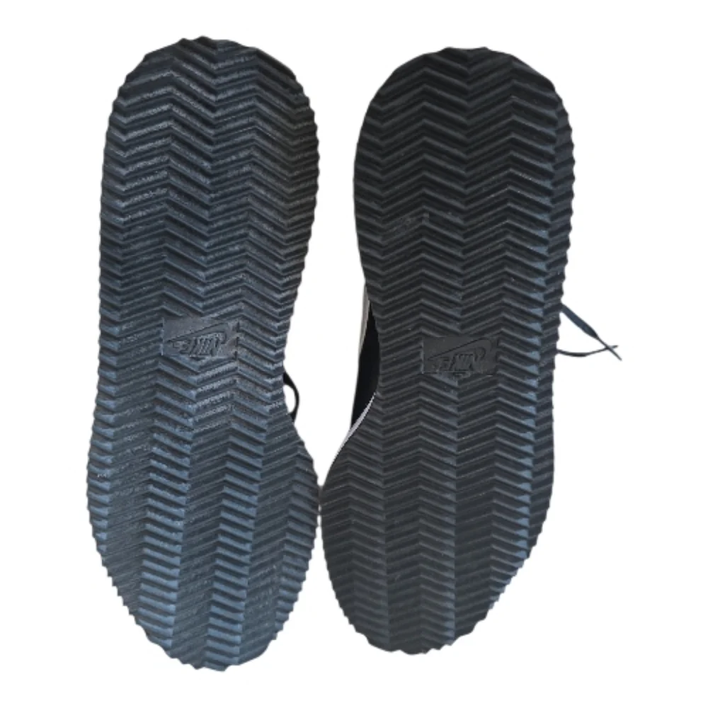 Nike Black and White Platform Sneakers - Picture 5 of 5